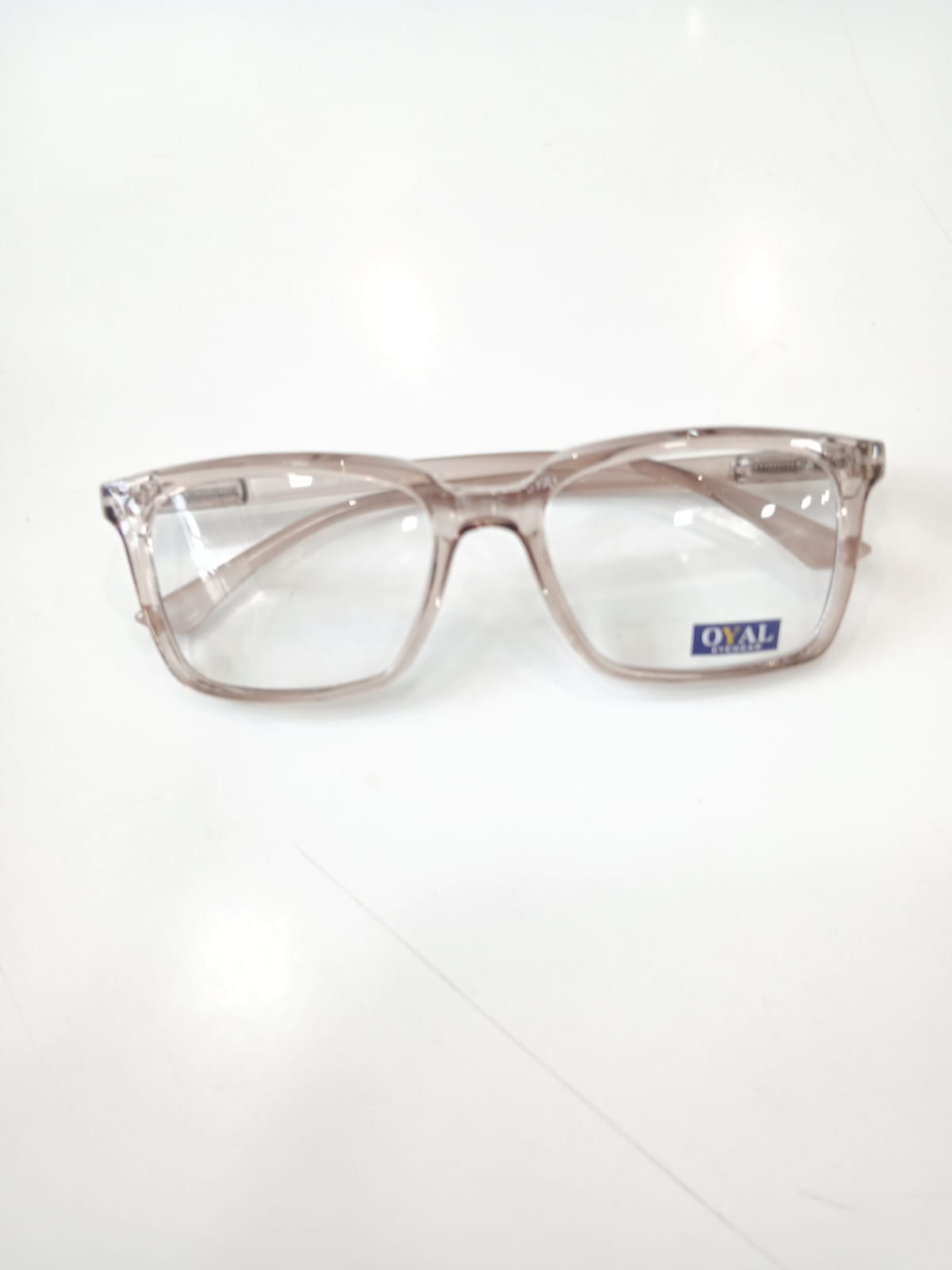 EYEGLASS - Brown