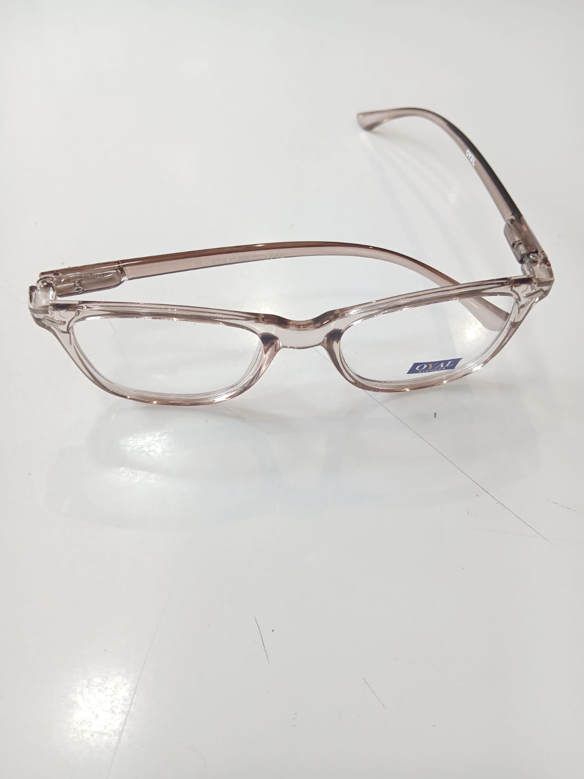 EYEGLASS - Brown