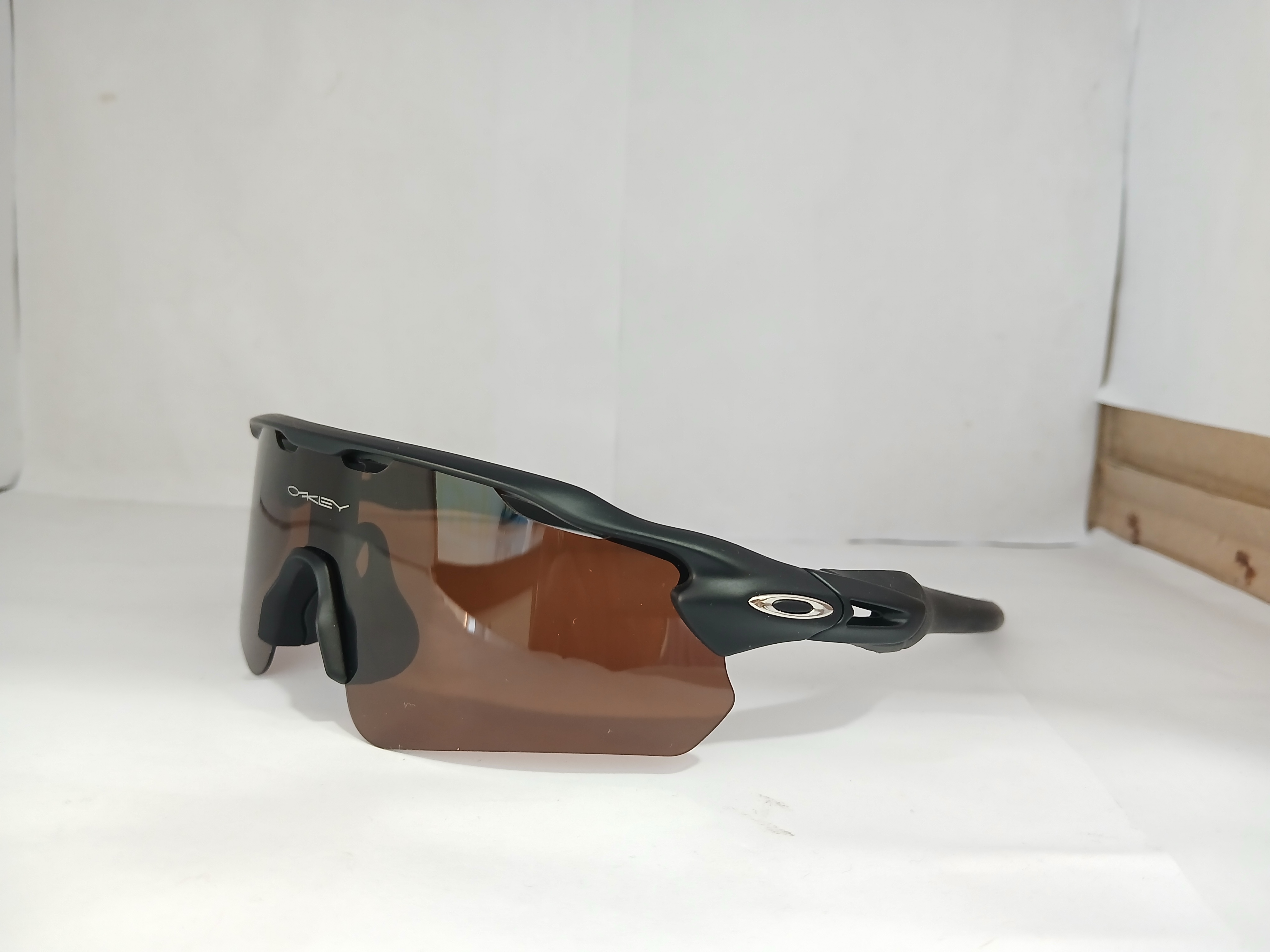 sunglasses - Brown - Thumbnail