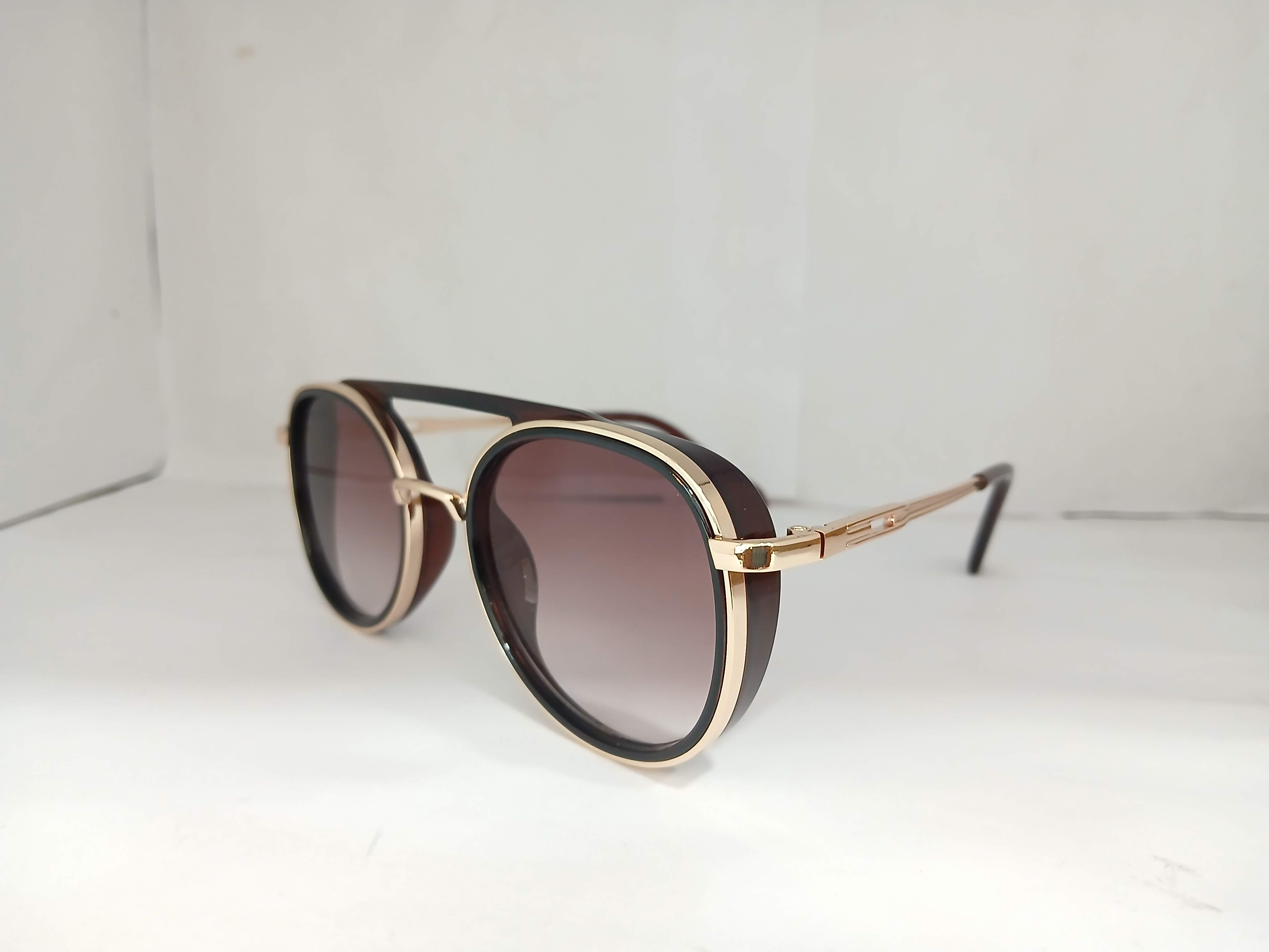 sunglasses - Brown - Thumbnail