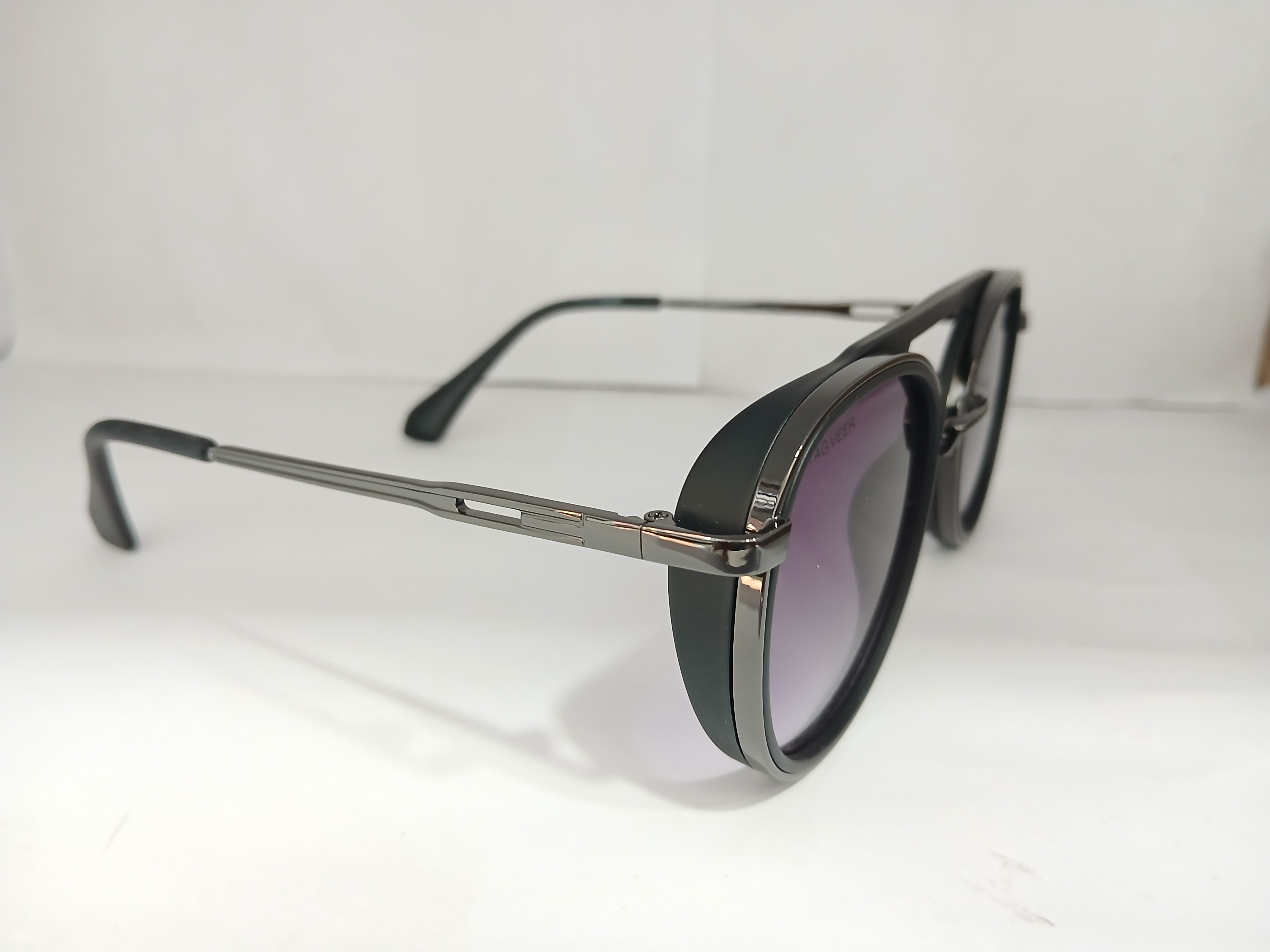 sunglasses - black - Thumbnail