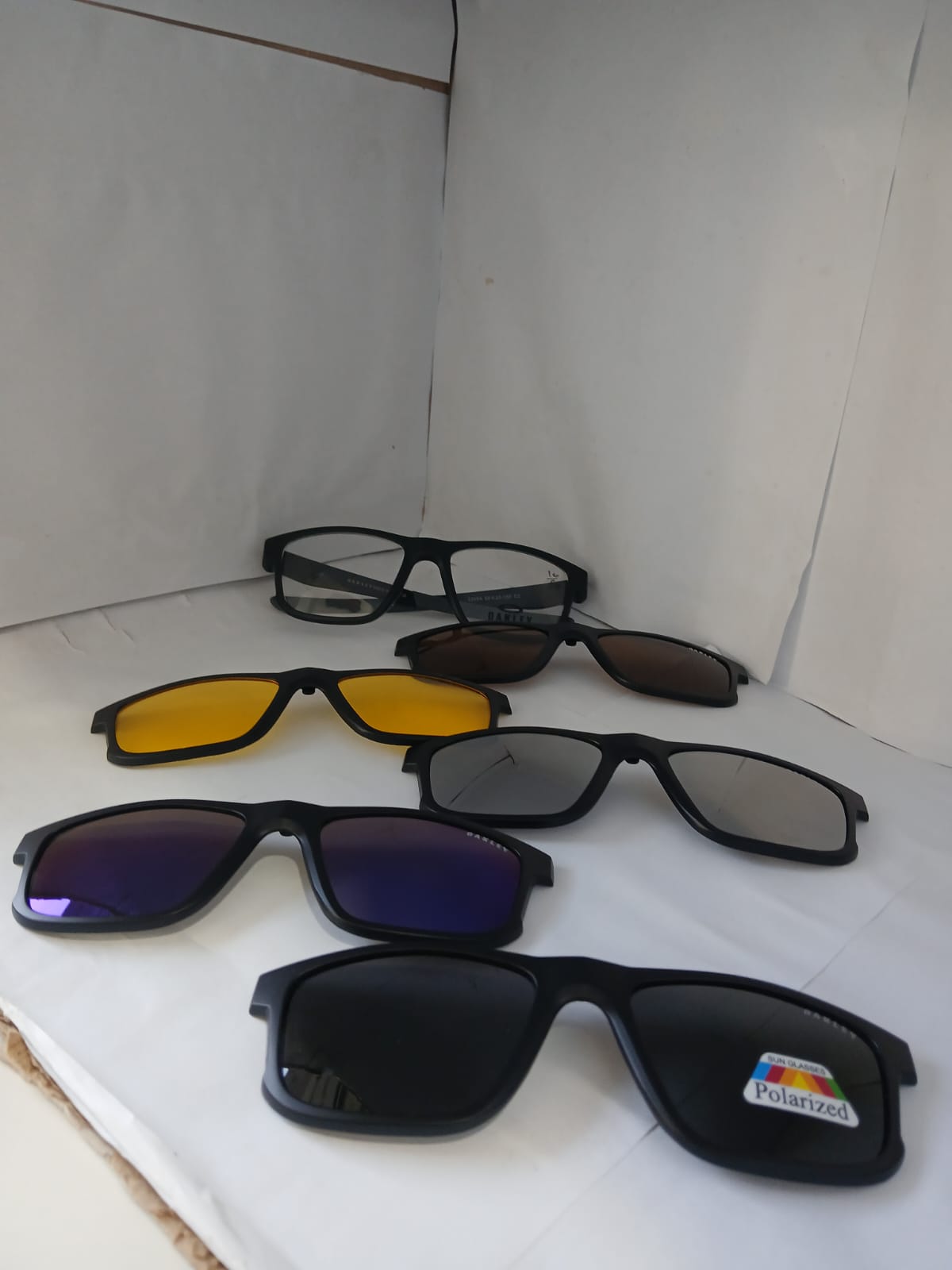 EYEGLASS